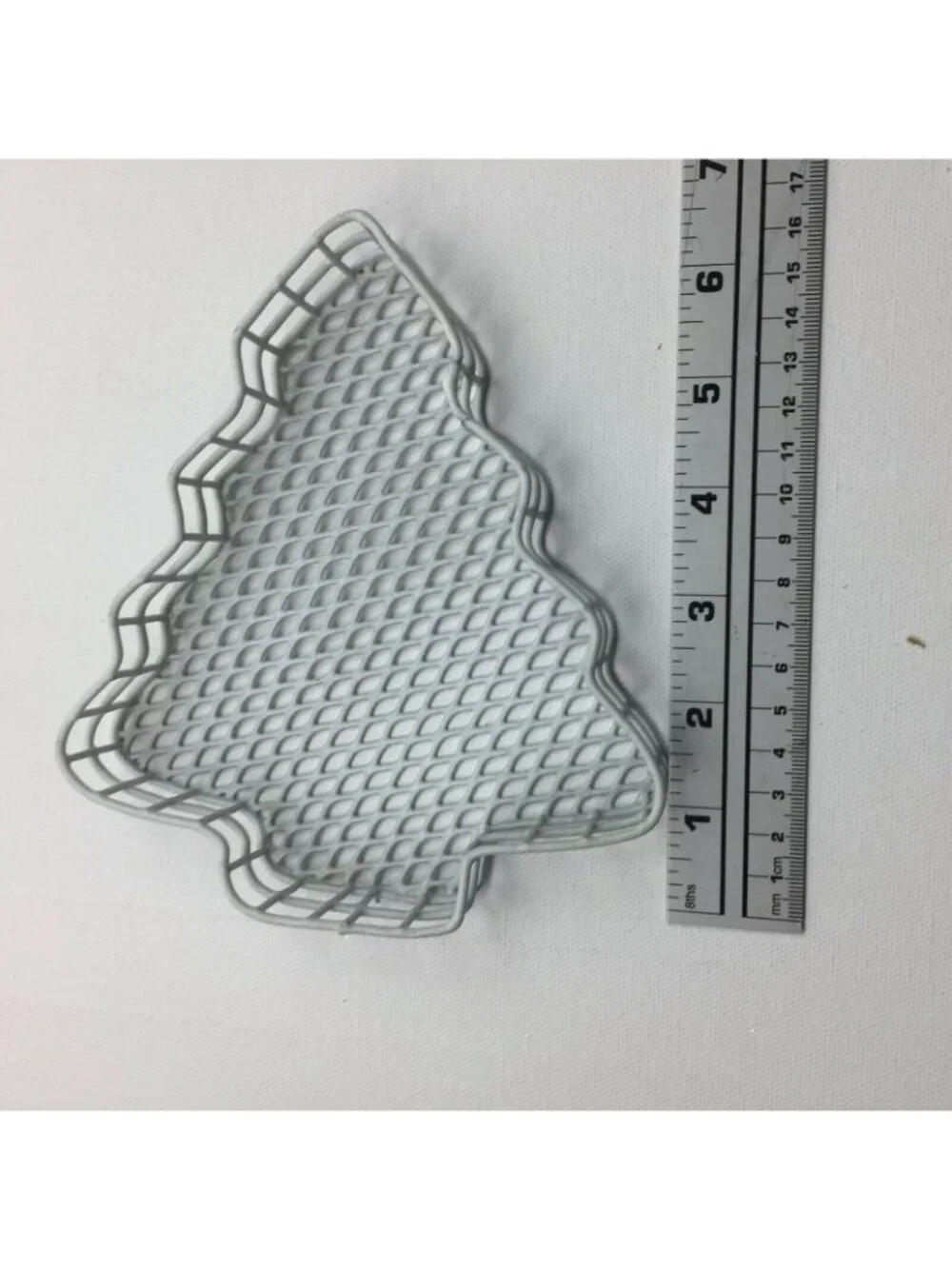 Christmas Wire Mesh Decorative Gift Giving Baskets X-Mas Tree and Bell Shape